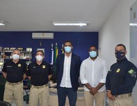 PRF recebe empresa de alimentos para tratar de projetos sociais no Recife