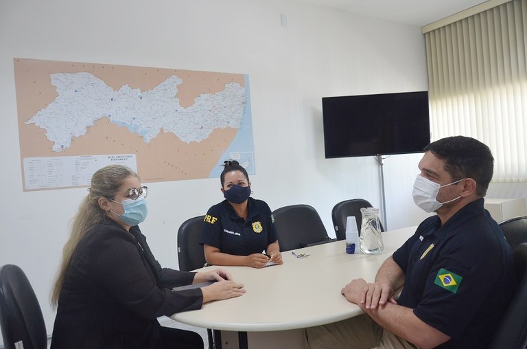 PRF recebe o Núcleo de Enfrentamento ao Tráfico de Pessoas em Pernambuco