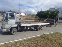 Homem é detido pela PRF após tentar fugir com caminhão roubado em Caruaru