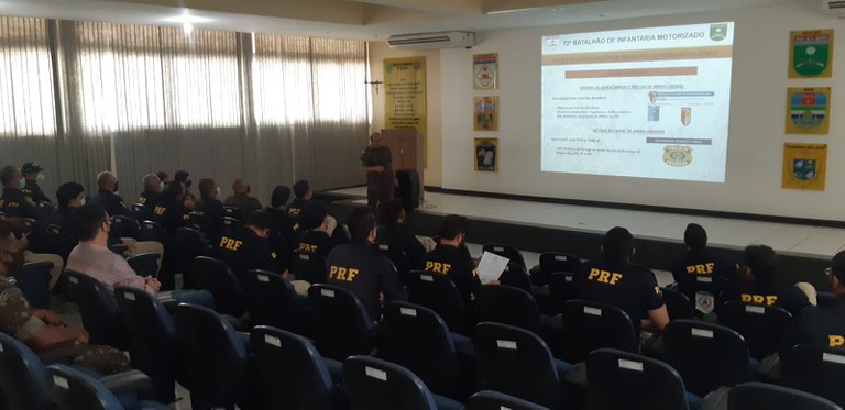 PRFs participam de palestra sobre as normas aplicadas aos CACs em Petrolina