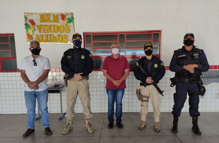 PRF realiza reunião com a Prefeitura de Sertânia