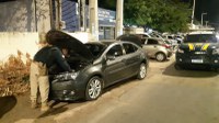PRF recupera carro de luxo em Petrolina