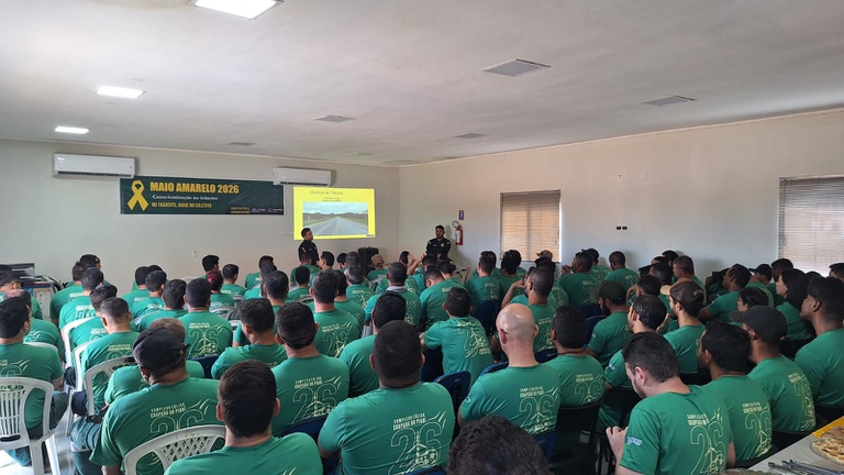 PRF realiza de palestra de educação para o trânsito em alusão ao Maio Amarelo em Araripina (PE)