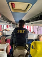 Operação Tiradentes 2023: PRF realiza ações educativas em terminais rodoviários de Piripiri (PI), Floriano (PI) e Picos(PI)