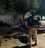 PRF apreende moto com sinais identificadores adulterados em Picos (PI)