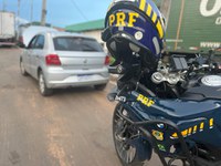 PRF prende dupla por receptação e recupera veículo furtado