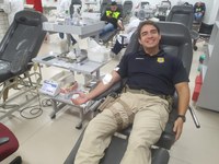 Em ato solidário, Policiais Rodoviários Federais doam sangue para o Hemopi