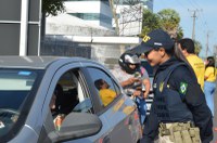 Em Teresina: PRF realiza ação educativa em homenagem ao Dia Internacional da Mulher