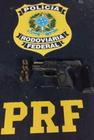 Homem é preso pela PRF em Teresina (PI) por porte ilegal de arma de fogo