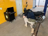 Motocicleta roubada é recuperada pela PRF em Teresina menos de uma hora após o crime