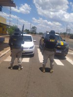 PRF no Piauí recupera veículo roubado há mais de 10 anos em Brasília (DF)