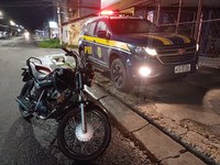 Em um final de semana, uma mulher é presa e duas motocicletas roubadas são recuperadas pela PRF em Altos (PI)