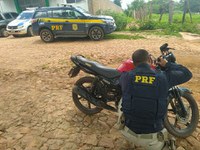 Em menos de 2h, PRF recupera dois veículos no Piauí no domingo