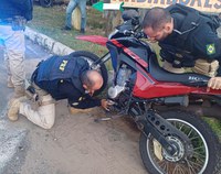PRF apreende motocicleta adulterada em Teresina; o condutor foi preso em flagrante