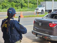 PRF realiza Operação Rosas de Aço no Piauí