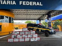 PRF apreende mais de meia tonelada de cocaína na BR-343 em Piripiri/PI