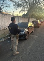 PRF recupera veículo com registro de apropriação indébita em Teresina