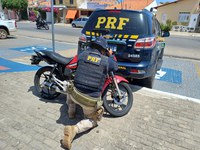 PRF recupera motocicleta roubada com sinais de adulteração em Parnaíba