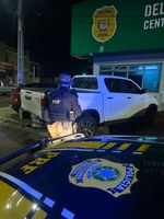 Caminhonete com sinais de adulteração e registro de furto é apreendida em Teresina