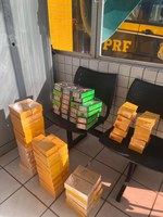 PRF APREENDE 85 CELULARES SEM NOTA FISCAL EM CAMINHÃO TOMBADO EM RODOVIA NO PIAUÍ