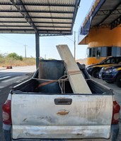 PRF flagra transporte irregular de combustível em Valença do Piauí