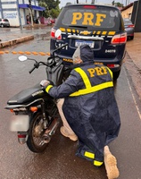 PRF recupera carro roubado e duas motocicletas adulteradas durante fiscalizações em Barras (PI)