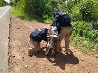 Em Manoel Emídio/PI: PRF recupera na BR 135 motocicleta que havia sido tomada de assalto em Brasília/DF há 14 anos e prende homem pelo crime de Receptação