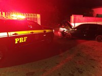 Em Piracuruca/PI: PRF recupera na BR 343 veículo que havia sido tomado de assalto no estado do Rio de Janeiro e prende homem pelo crime de Receptação