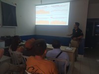 PRF realiza ação educativa Cinema Rodoviário para conscientizar condutores