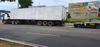 Em Teresina/PI: Carreta com grande carregamento de mercadorias importadas é apreendida pela PRF na BR 343