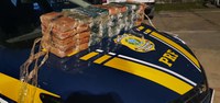Em Timon/MA: PRF realiza na BR 316 a maior apreensão de Cloridrato de Cocaína da história da instituição no Piauí e prende um homem acusado de Tráfico de Drogas