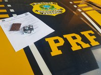 PRF autua caminhoneiro por estar portando anfetaminas(droga) para consumo na BR 230 em Floriano