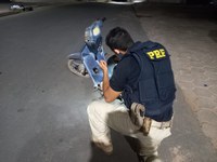 PRF recupera na BR 135 em Bom Jesus uma motoneta roubada