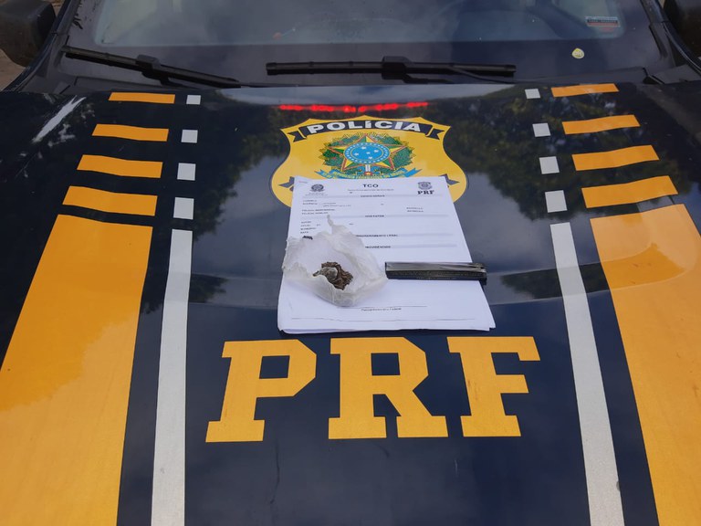 Em Bom Jesus/PI: Homem é autuado pela PRF por porte de droga pra consumo na BR 135