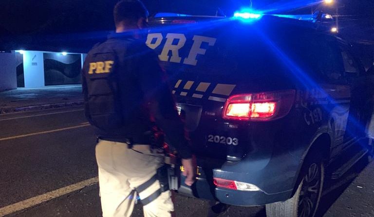 Em Teresina/PI: Condutor embriagado é preso pela PRF após atropelar e ferir gravemente pedestre na BR 343