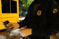 Em Teresina/PI: Taxista embriagado é preso pela PRF na BR 316 após ser flagrado conduzindo veículo na contramão