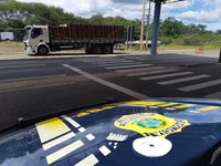 Caminhoneiro é flagrado com anfetaminas na BR 316 em Valença