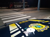 Caminhoneiro é autuado por portar rebites e cocaína na BR 316