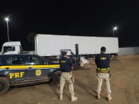 PRF apreende em Picos carregamento de cigarros contrabandeados avaliados em mais de R$ 1,5 Milhão