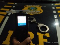 PRF prende dois motoristas por conduzir veículo sob influência alcoólica no último fim de semana.