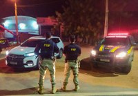 PRF recupera em Bom Jesus carro roubado no Ceará e que transitava com placa clonada