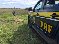 PRF prende foragido da justiça e recupera carro com apropriação indébita