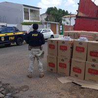 Em Picos/PI: Carga de cigarros contrabandeados avaliada em R$ 120.000,00 é apreendida pela PRF na BR 316