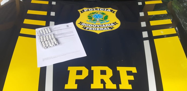 Em Picos/PI: PRF autua caminhoneiro por estar portando anfetaminas para consumo na BR 316