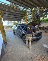 PRF recupera caminhonete com registro de roubo durante fiscalização em Bom Jesus (PI)