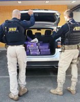 Polícia Rodoviária Federal apreende 300 quilos de maconha no Rio de Janeiro