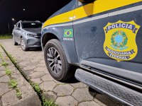 PRF recupera carro clonado na Serra de Petrópolis