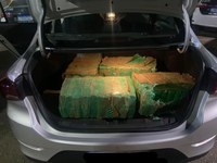 PRF apreende 183 quilos de maconha em Nova Iguaçu-RJ