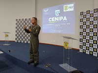 PRF recebe Força Aérea Brasileira para palestra sobre seguraça de voo no RJ