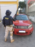 PRF recupera veículo adulterado na Baixada Fluminense